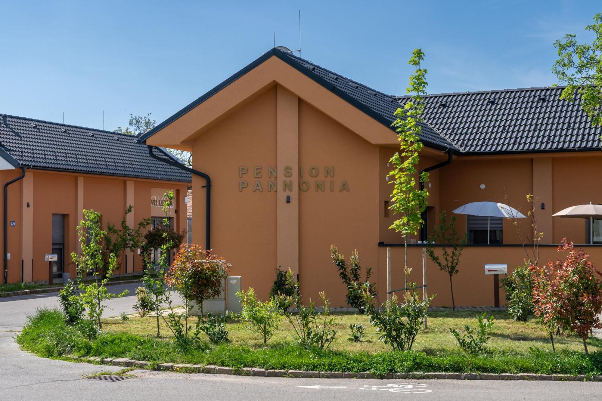 Pension Pannonia 帕恩多夫 外观 照片